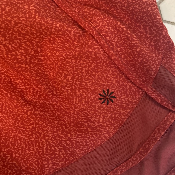 Athleta Mesh Racer Run Short - Picture 3 of 3